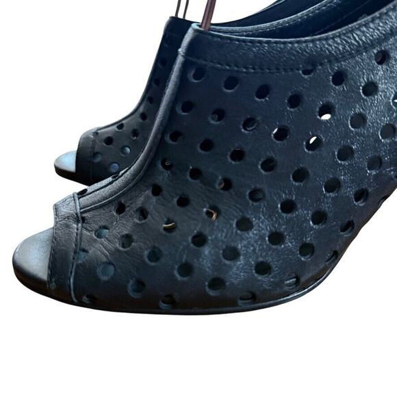 Vaneli Van Eli Womens High Heel Peep Toe Ankle Bootie Laser Cut Outs Leather 7 - Picture 8 of 16